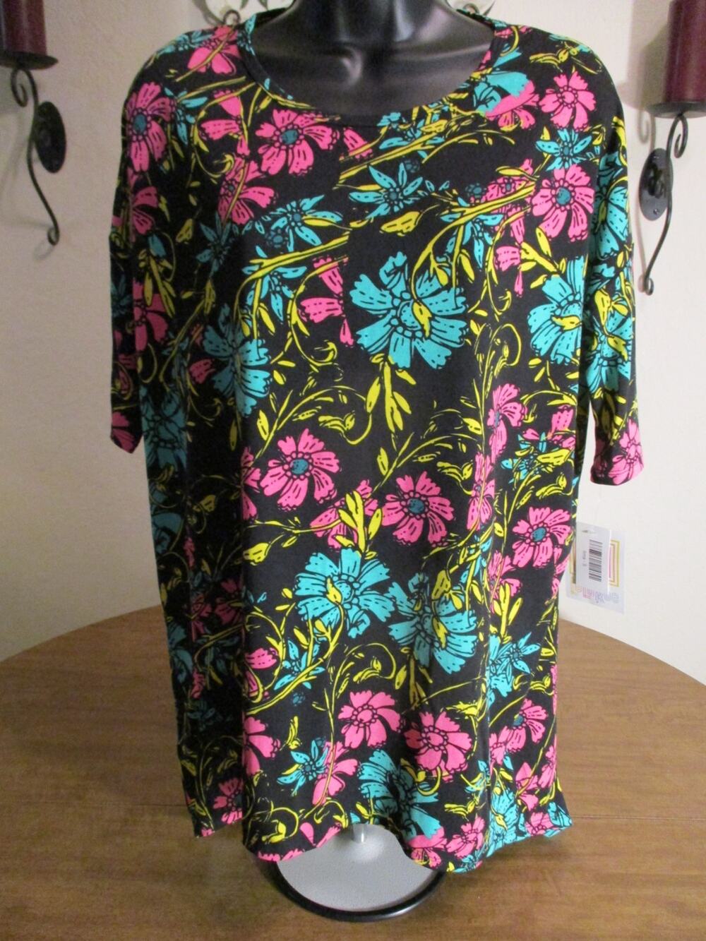 LULAROE IRMA SHIRT BLACK PINK YELLOW BLUE FLORAL WHITE SIZE SMALL